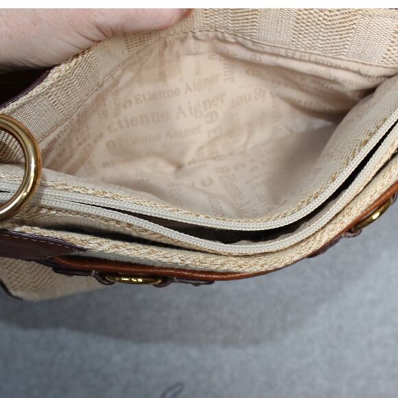 Vintage Etienne Aigner Tan Embossed Leather Purse‎ with Gold Embellishments - Picture 6 of 7